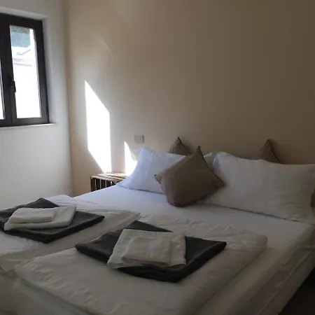 B&B Piccola Terra Country House And Pool