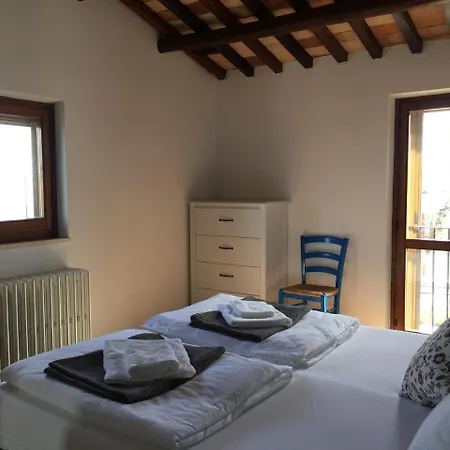 Piccola Terra Country House And Pool *