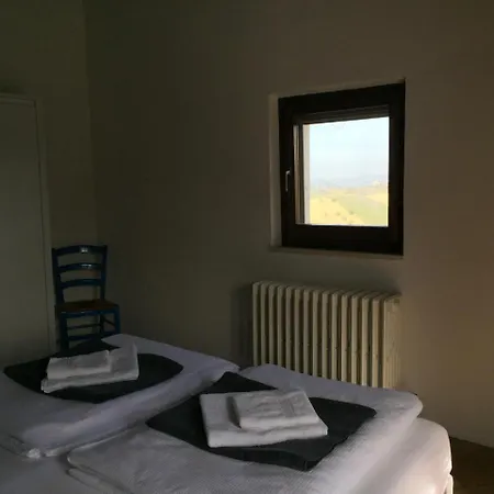 B&B Piccola Terra Country House And Pool