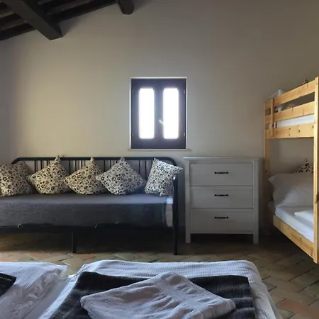 Piccola Terra Country House And Pool B&B